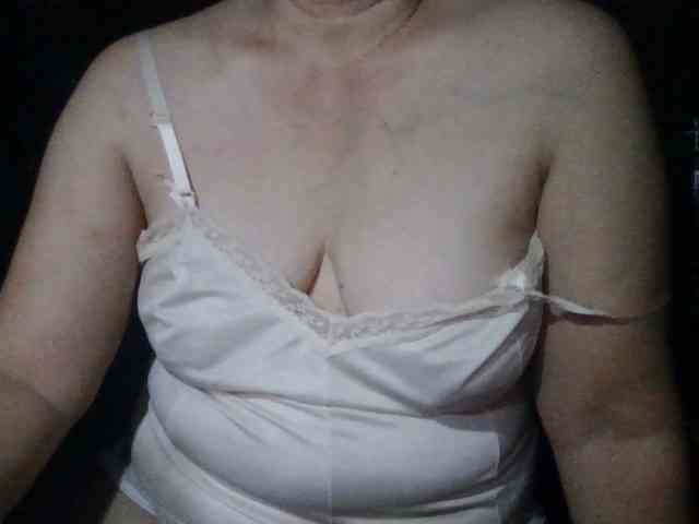 HotSqrt4u webcam
