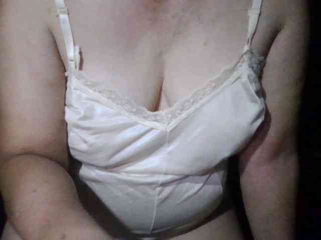 HotSqrt4u webcam