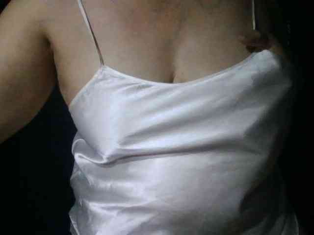 HotSqrt4u webcam