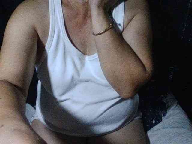 HotSqrt4u webcam