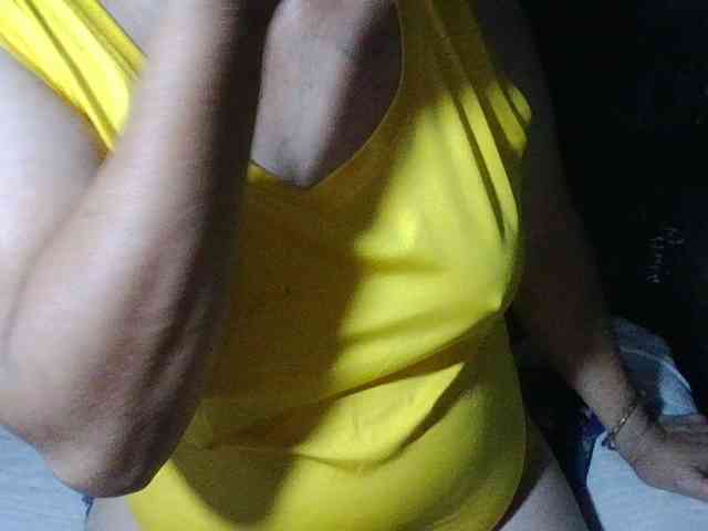 HotSqrt4u webcam