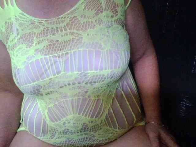 HotSqrt4u webcam
