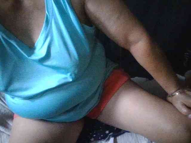 HotSqrt4u webcam