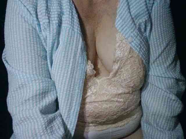 HotSqrt4u webcam