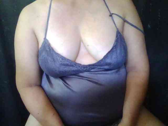 HotSqrt4u webcam