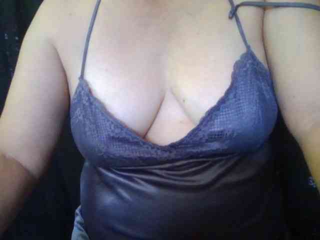 HotSqrt4u webcam