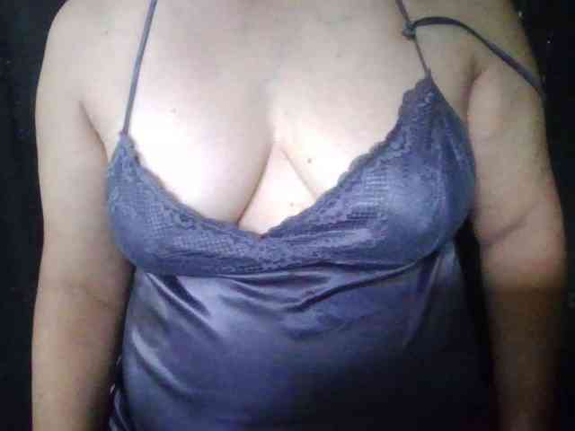 HotSqrt4u webcam