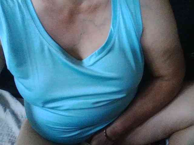 HotSqrt4u webcam