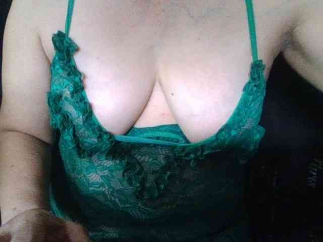 HotSqrt4u webcam