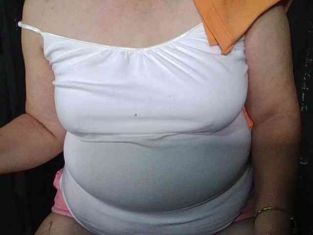 HotSqrt4u webcam