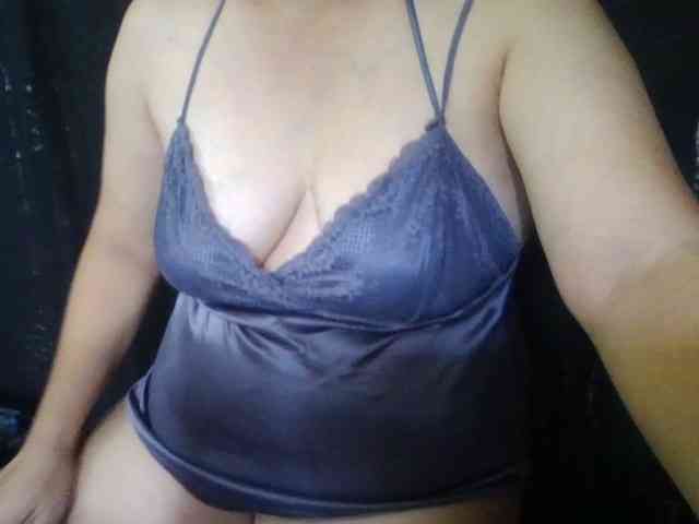 HotSqrt4u webcam