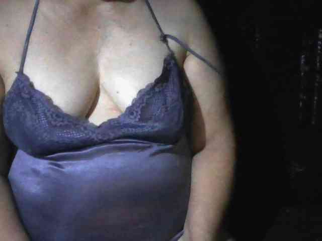 HotSqrt4u webcam