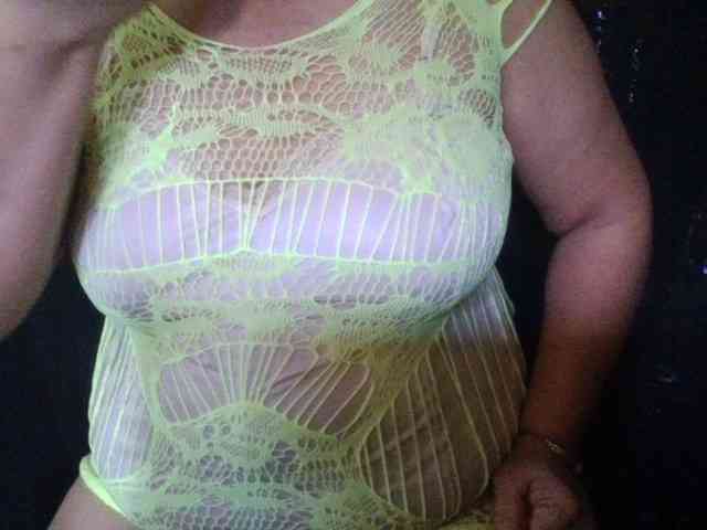 HotSqrt4u webcam