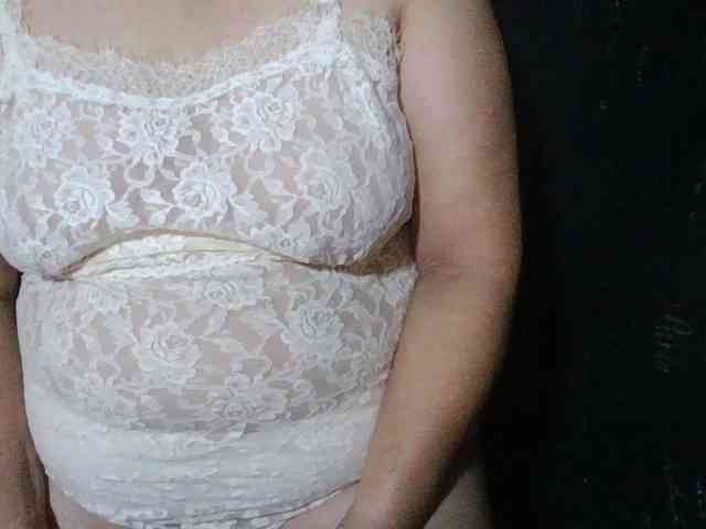 HotSqrt4u webcam