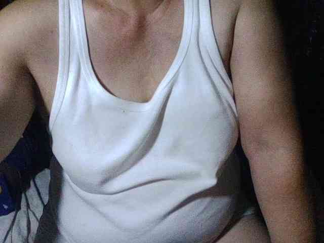 HotSqrt4u webcam