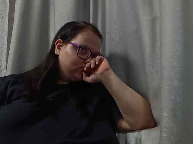 Nency-18 webcam