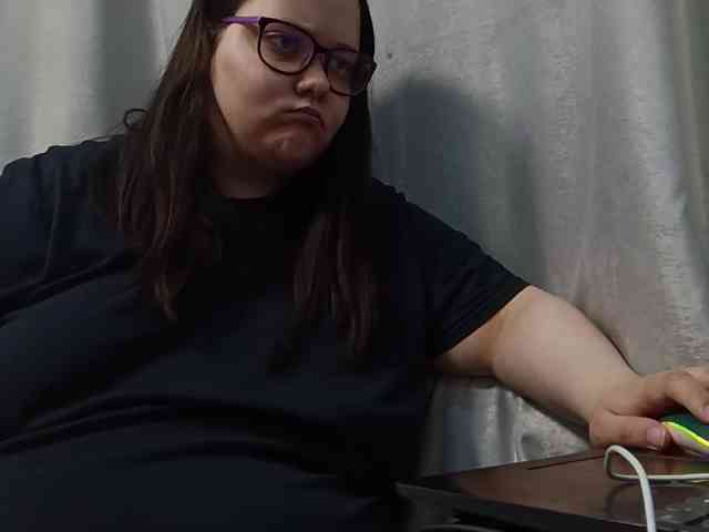 Nency-18 webcam