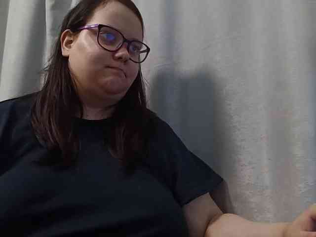 Nency-18 webcam