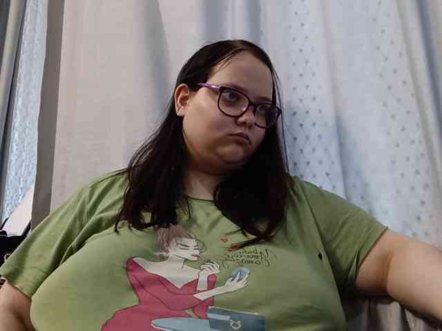 Nency-18 webcam