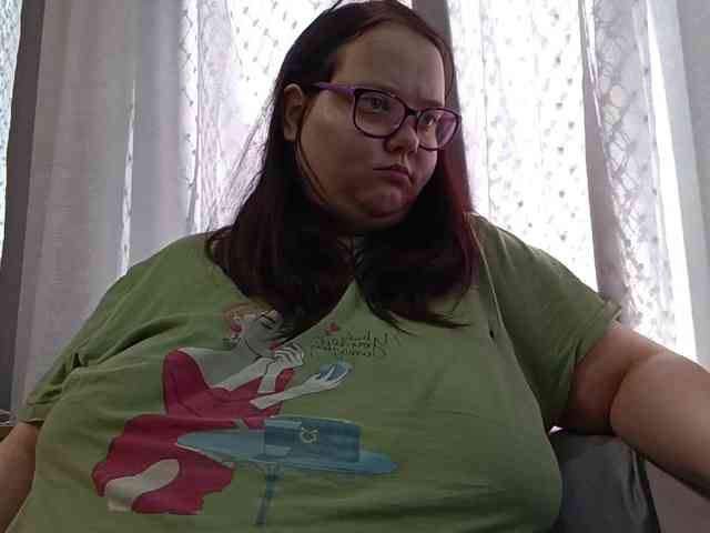 Nency-18 webcam