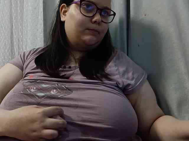 Nency-18 webcam
