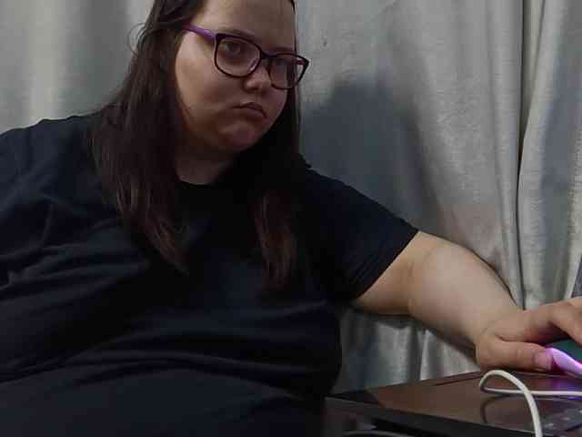 Nency-18 webcam