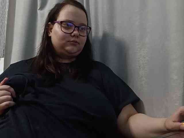 Nency-18 webcam