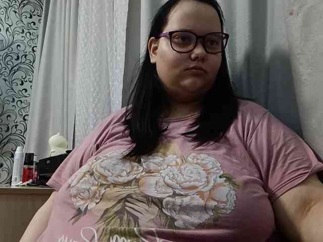 Nency-18 webcam