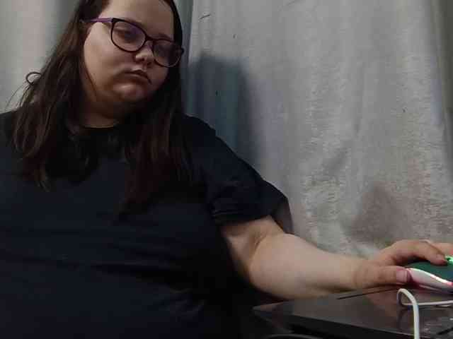 Nency-18 webcam