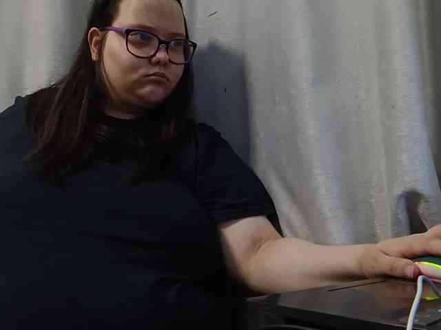 Nency-18 webcam