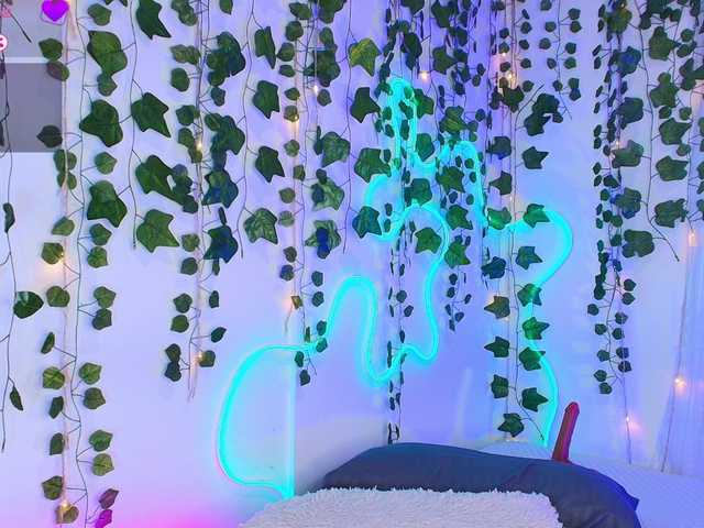 Samii-Evans from BongaCams