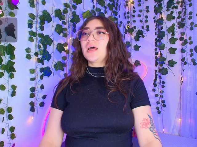 Samii-Evans's BongaCams show and profile