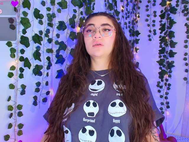 Samii-Evans's BongaCams show and profile