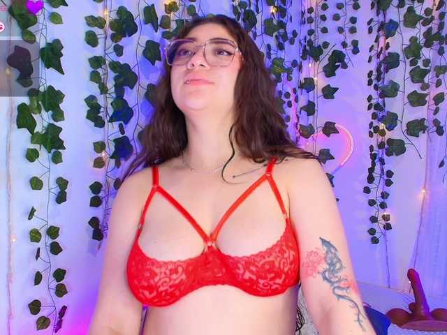 Samii-Evans's BongaCams show and profile