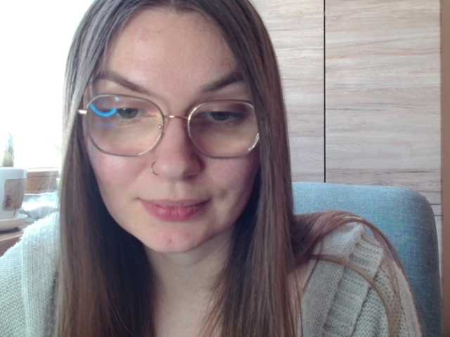 Ellyxcute's BongaCams show and profile