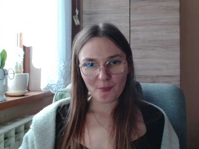 Ellyxcute's BongaCams show and profile