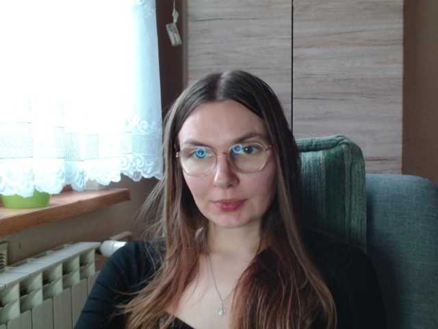 Ellyxcute webcam bongacams model stream image