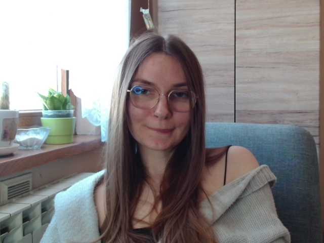 Ellyxcute's BongaCams show and profile