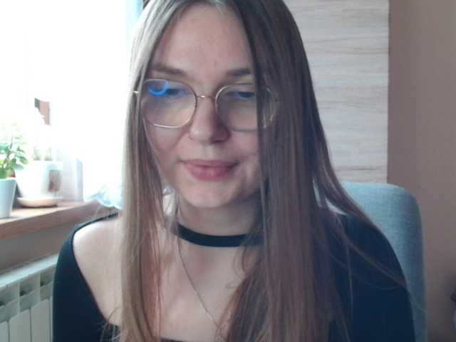 Ellyxcute's BongaCams show and profile