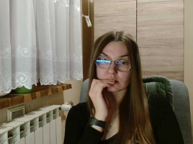 Ellyxcute webcam bongacams model stream image