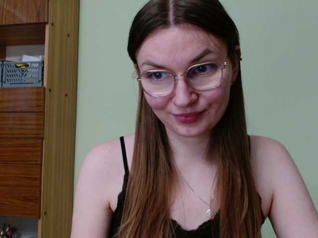 Ellyxcute webcam bongacams model stream image