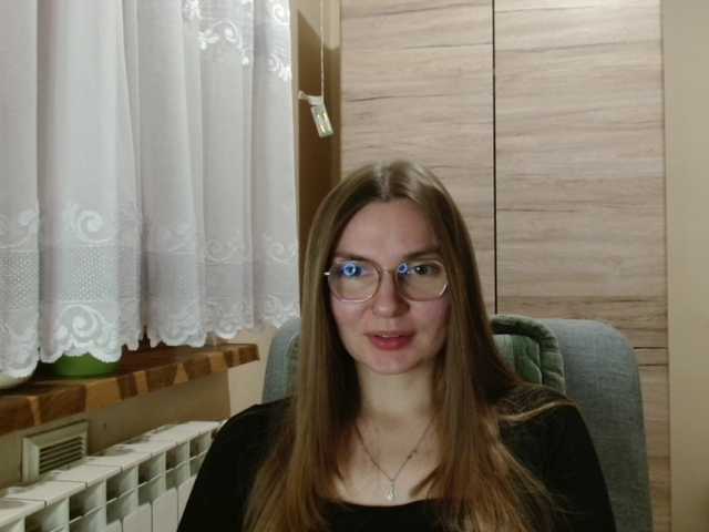 Ellyxcute webcam bongacams model stream image