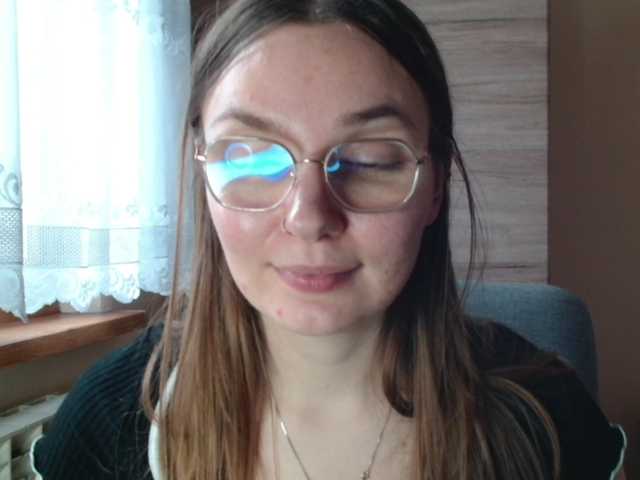 Ellyxcute's BongaCams show and profile