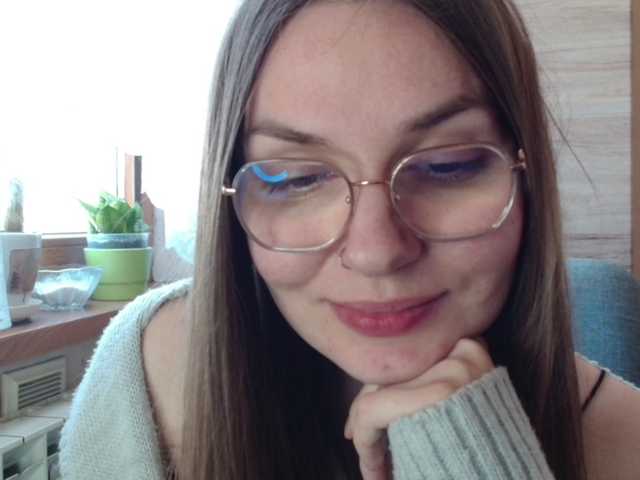 Ellyxcute's BongaCams show and profile