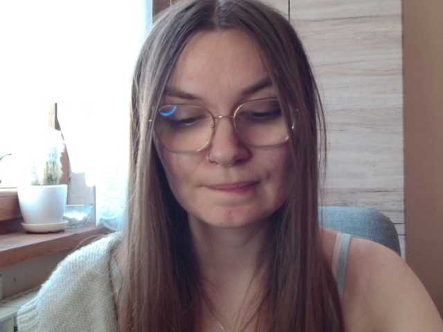 Ellyxcute's BongaCams show and profile