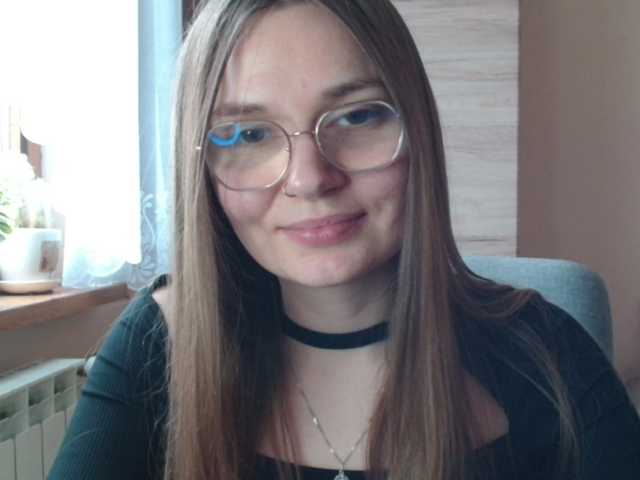 Ellyxcute's BongaCams show and profile