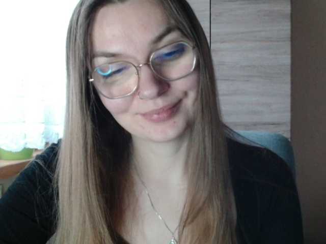 Ellyxcute's BongaCams show and profile