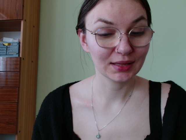 Ellyxcute's BongaCams show and profile