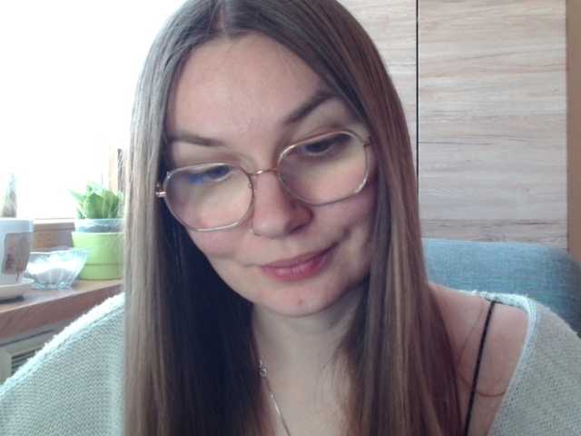 Ellyxcute's BongaCams show and profile