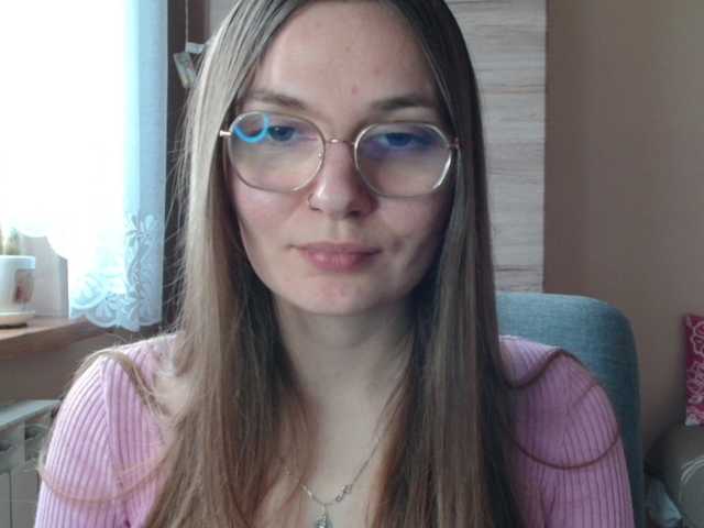 Ellyxcute's BongaCams show and profile